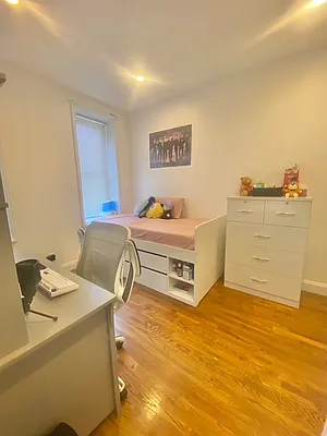 Rented by Corcoran | media 2