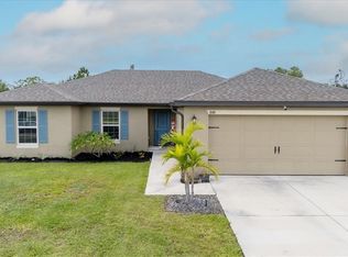840 Youngreen Dr, Fort Myers, FL 33913