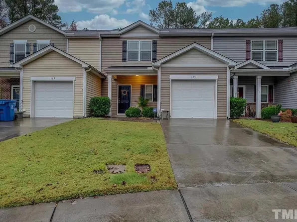 125 Golden Meadow Ct, Durham, NC 27704