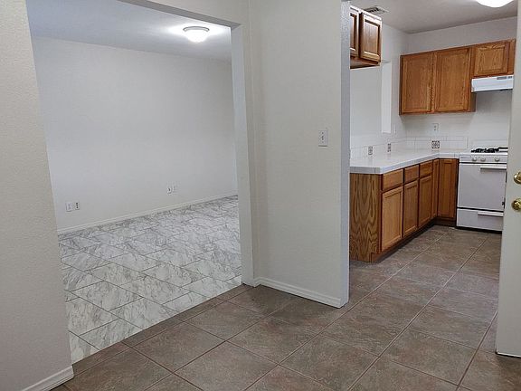7291 North Ave-Dining-Kit1