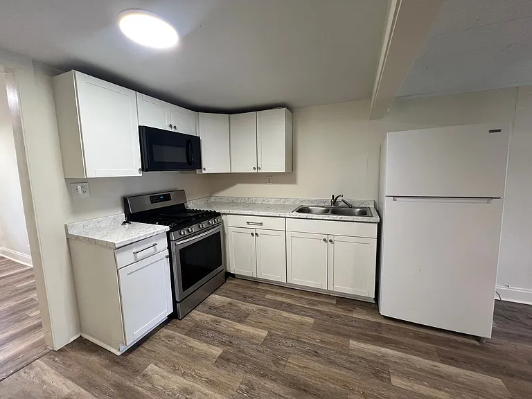 310 Reed St — Photo 2