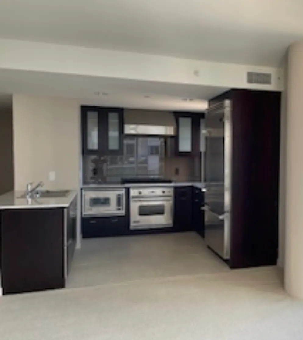 2 bed, 950 sqft, $6,495 — Photo 3