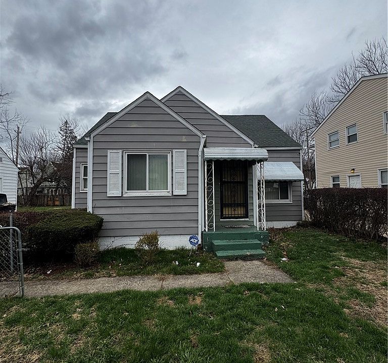 1st image of 870 Frederick Blvd