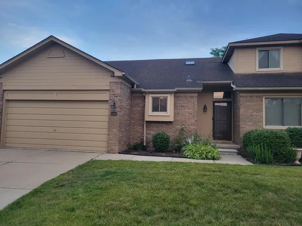 15430 Windmill Dr, Macomb, MI 48044