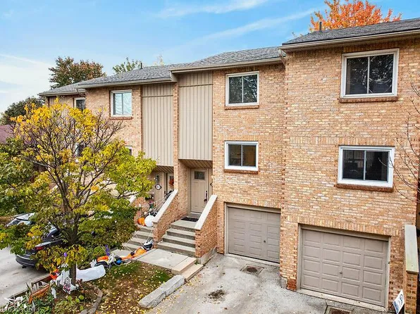63 Fonthill Rd #3, Hamilton, ON L9C 6T1