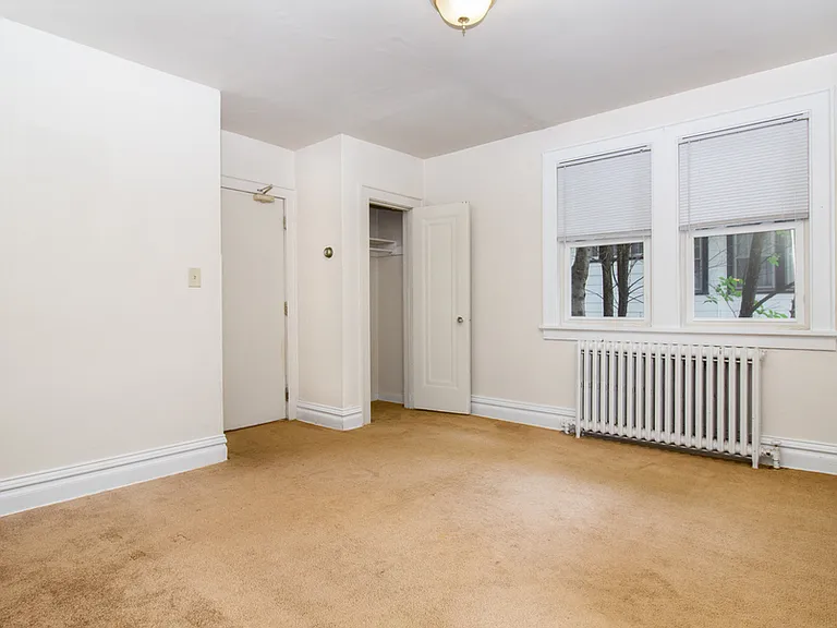 2210 W 5th St #3 — Photo 5