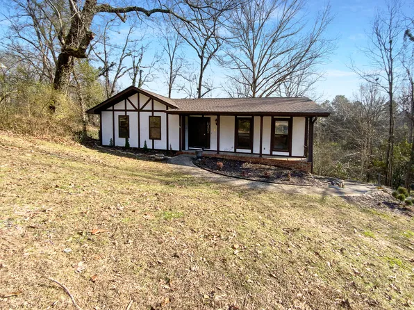 1908 Preswood Dr, Hixson, TN 37343