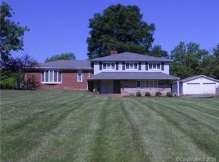 2214 Medlin Rd, Monroe, NC 28112