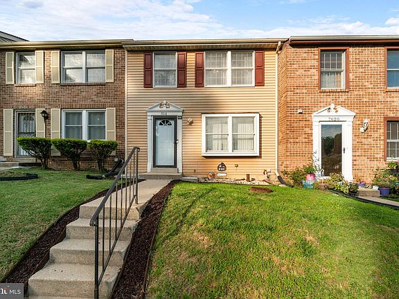 3rd image of 7618 Green Willow Ct