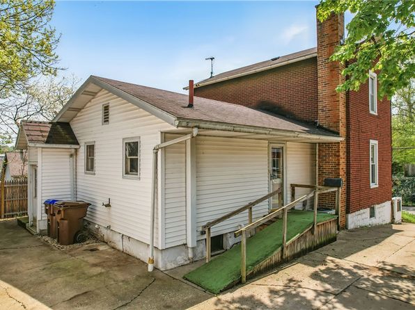 242 Lincoln St, Sharon, PA 16146