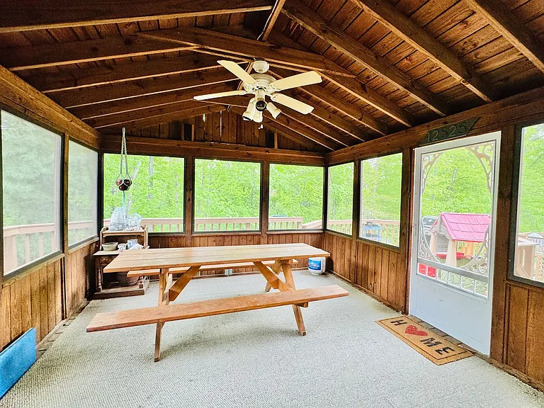 12525 Hedges Run Dr — Photo 11
