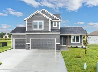 1410 N 157th Ln, Basehor, KS 66007