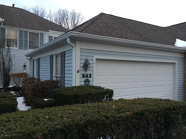 843 Sutton Ct photo 1
