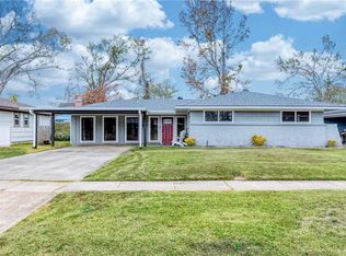 620 W School St, Lake Charles, LA 70605