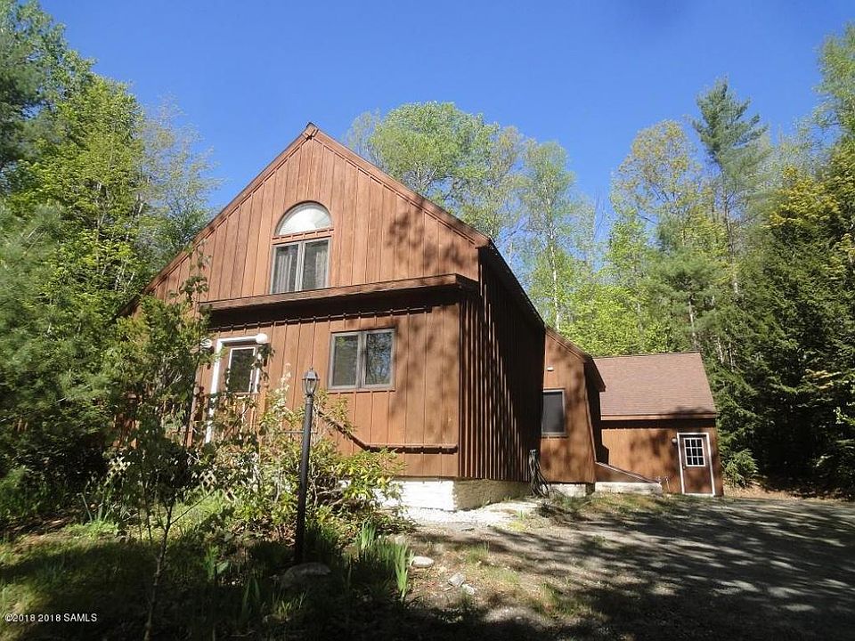 1st image of 14 Pine Ln