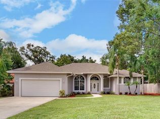 827 Holly St, Altamonte Springs, FL 32701
