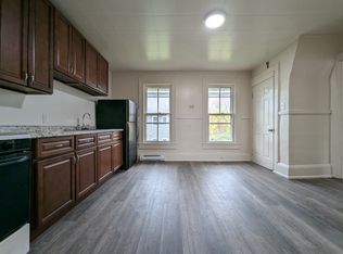 3198 W 56th St APT 4, Cleveland, OH 44102