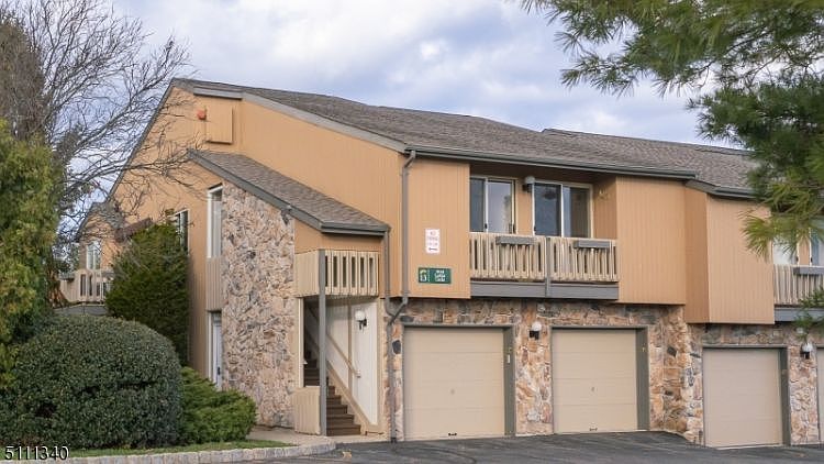 1st image of 64 Larkin Cir #64