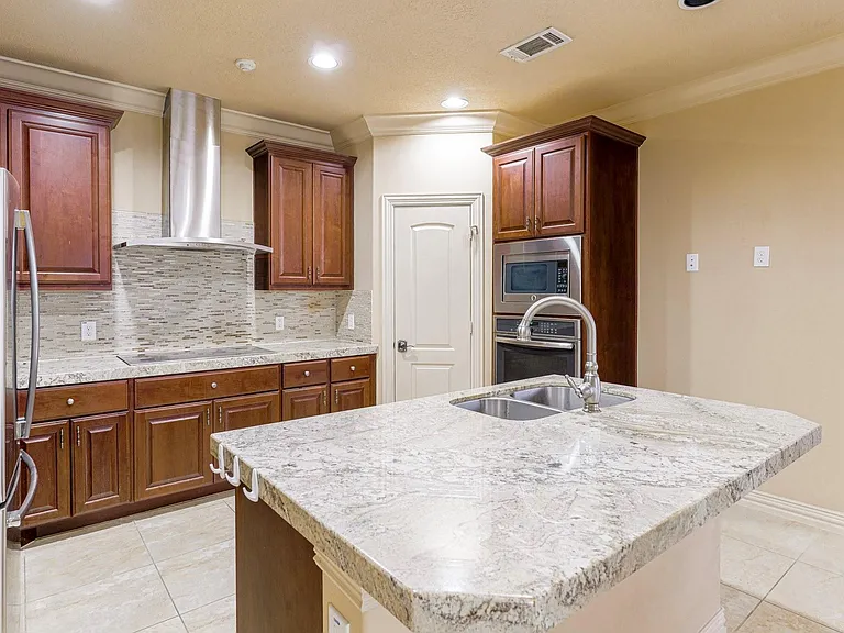 13417 Preston Cliff Ct — Photo 10