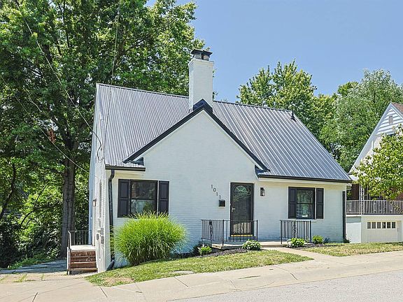 2nd image of 1011 Altavia Ave