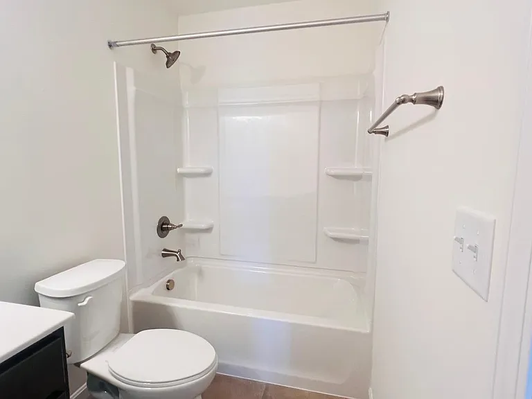 108 Mora Blvd — Photo 12