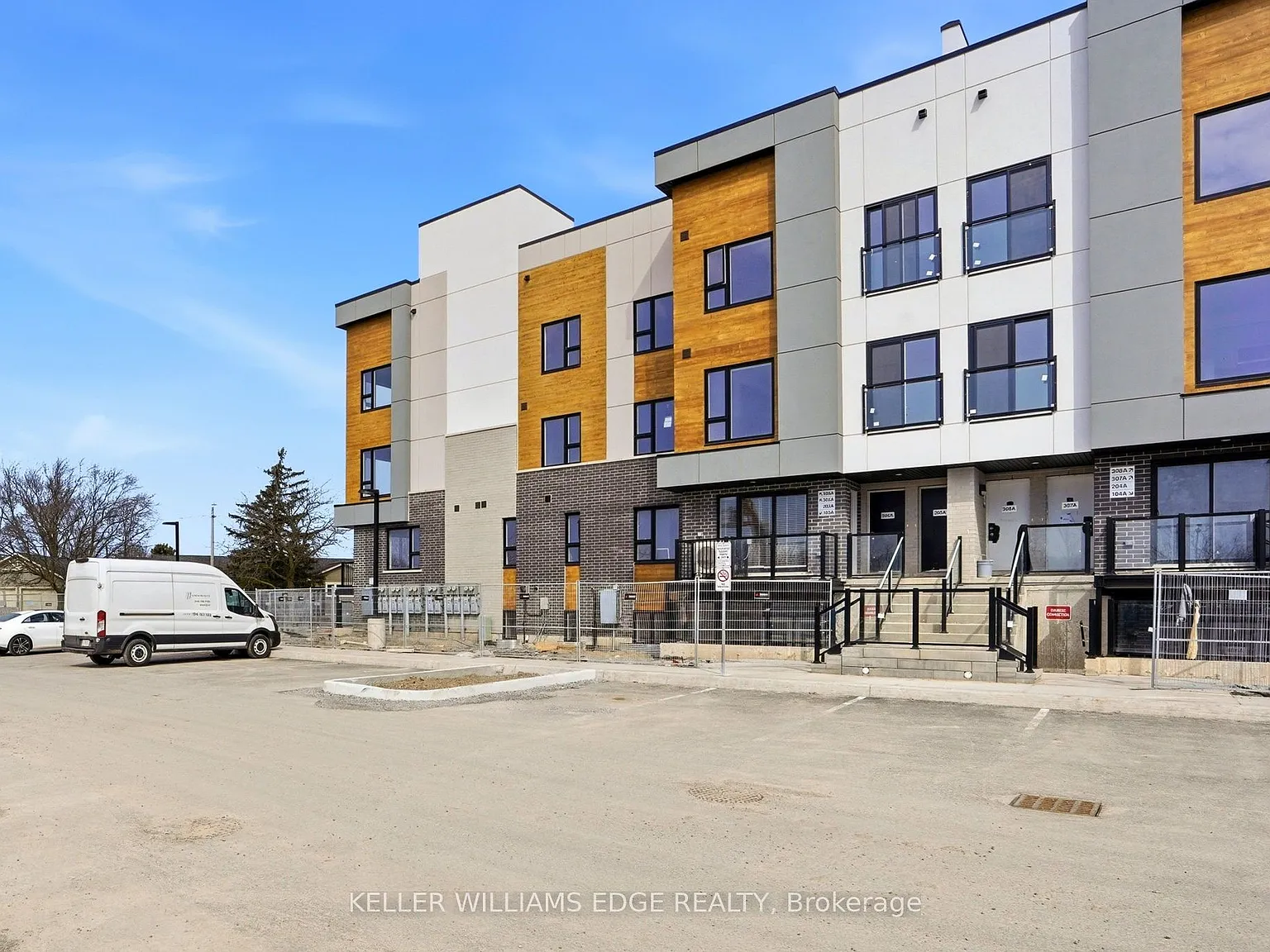 2 bed, $2,900 — Photo 3