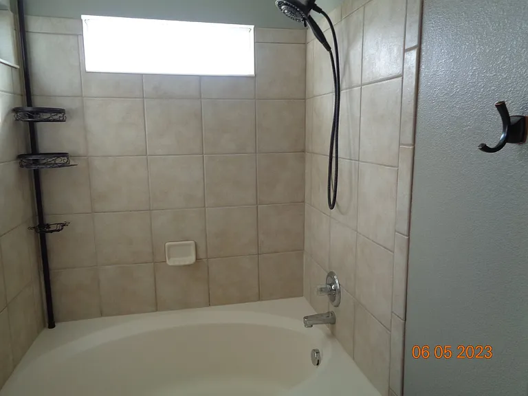 7958 Parsonage Ln — Photo 4