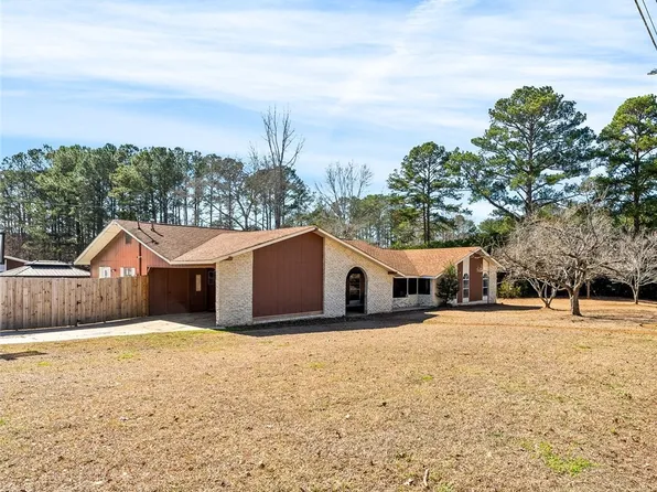 201 Hillflo Ave, Opelika, AL 36801