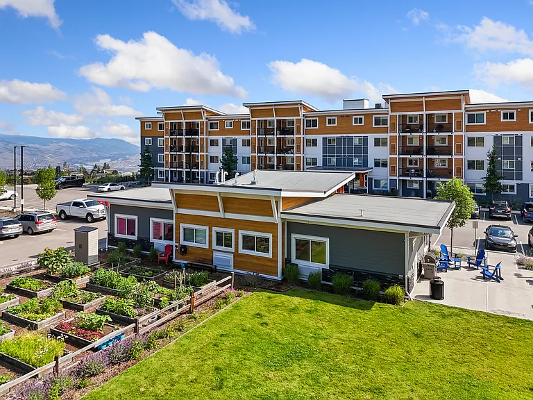 2370 Pacific Way — Photo 24
