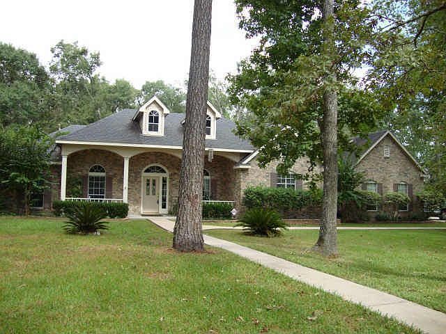 2nd image of 32802 Clearwater Ct