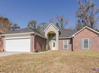 23729 S Point Dr, Denham Springs, LA 70726
