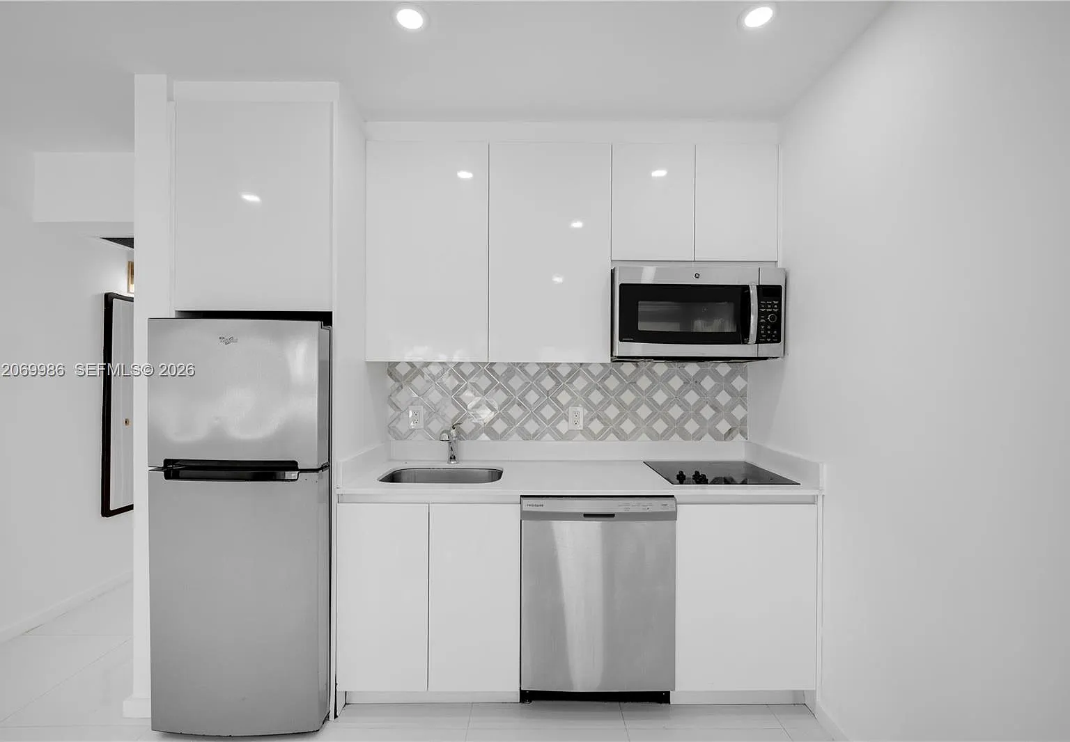 Elisa Condo — Photo 4