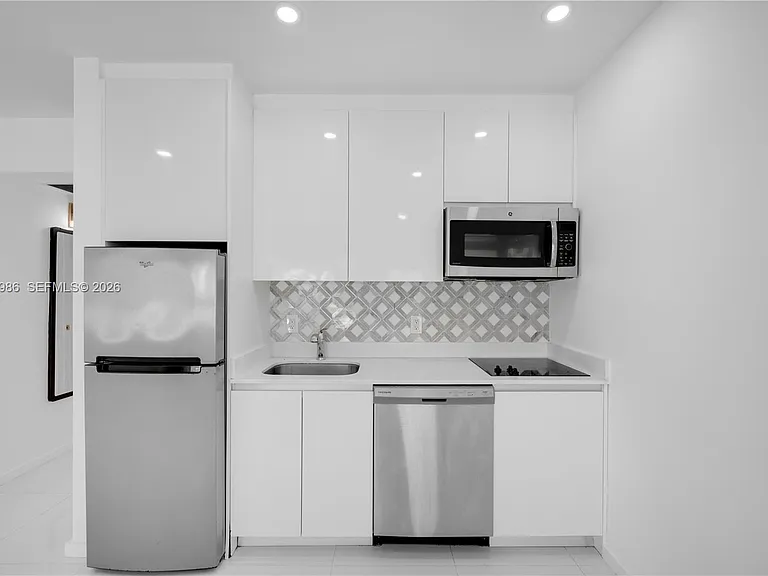 801 15th St #108 — Photo 4