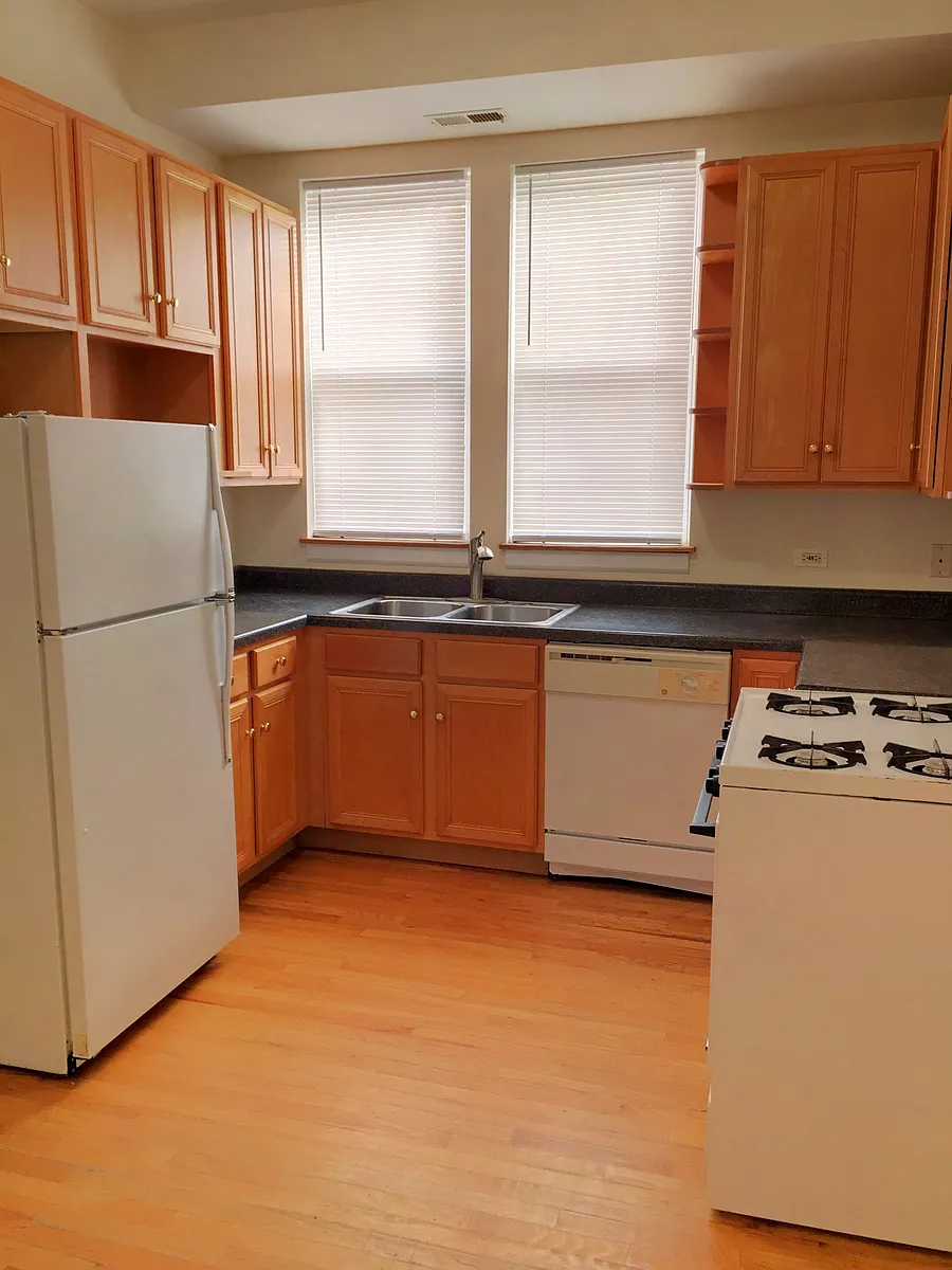 Building Photo - 2611 W Rice St #2R