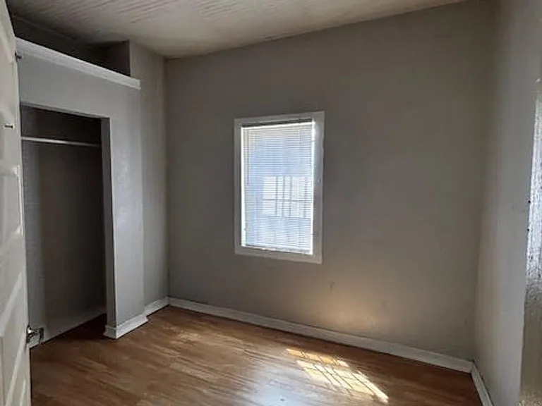 1219 Grothe St — Photo 2
