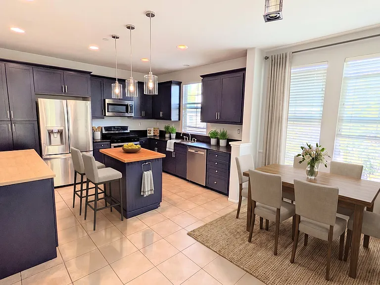 1401 University Cir — Photo 3