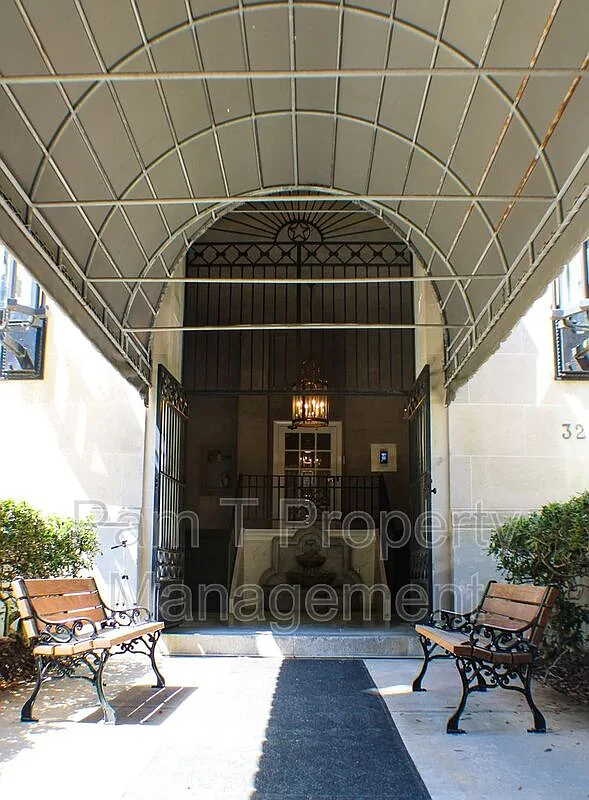 1 bed, 1.5 bath, 702 sqft, $1,850 — Photo 3
