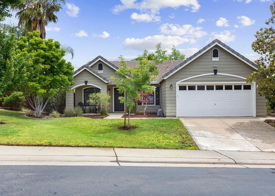 265 Stonehedge Dr
