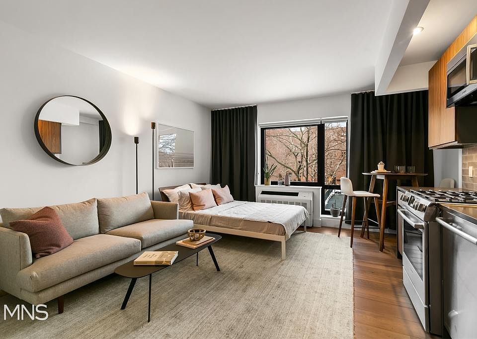 1st image of 325 Lafayette Ave APT 3L