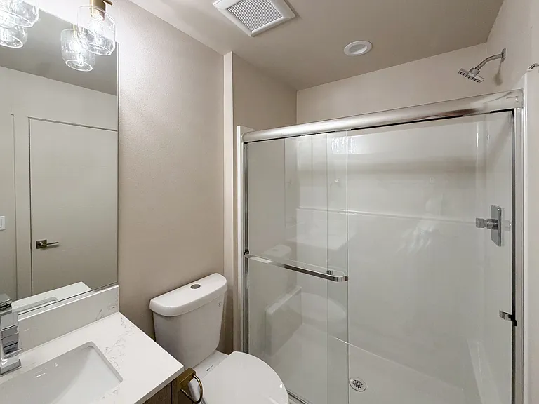 NE 2nd Ct — Photo 7