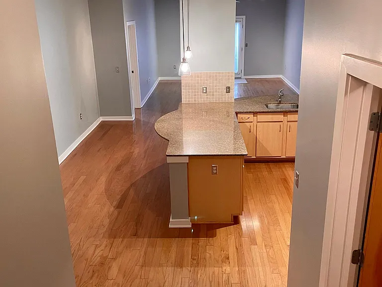 1803 Broadway #502 — Photo 2