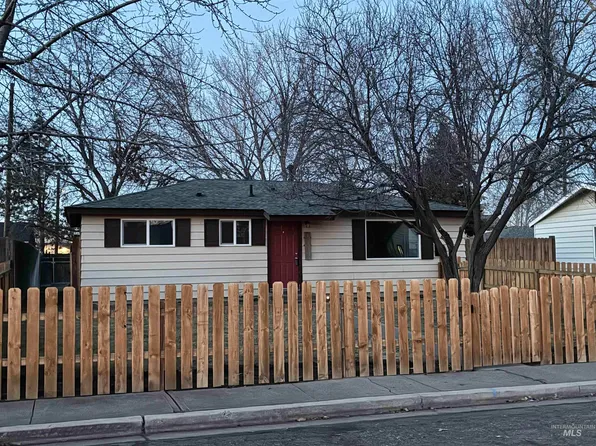 1320 E 4 N, Mountain Home, ID 83647