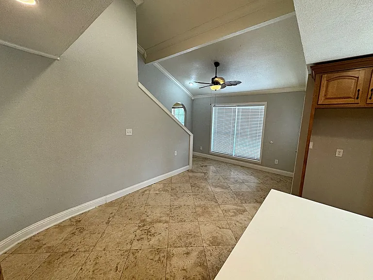 2312 Lisa Ln — Photo 6
