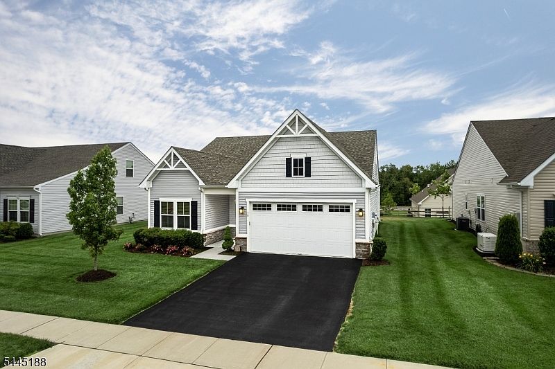 1st image of 18 Mountain View Ln