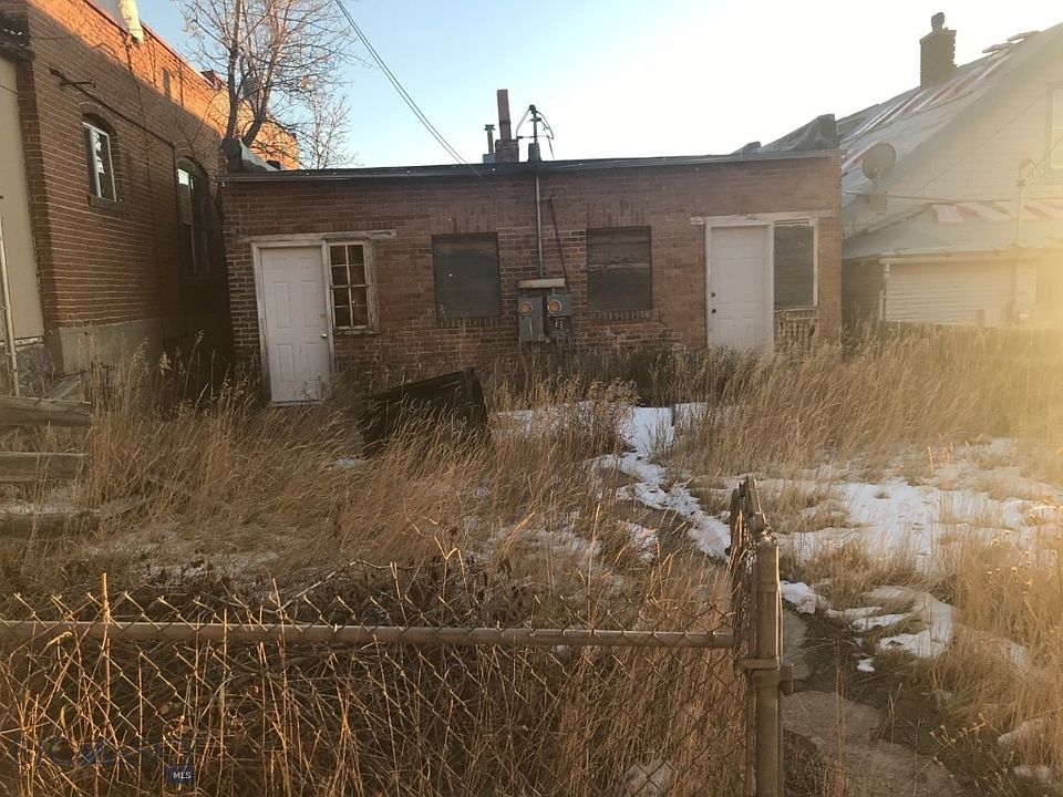 2nd image of 637 W Silver St
