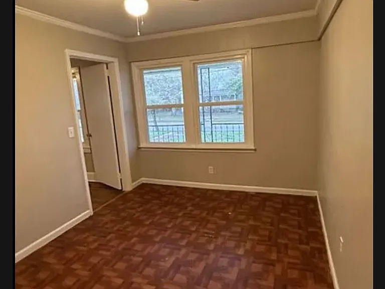 305 S Walnut St #A — Photo 7