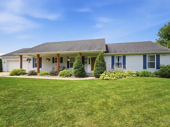 1055 Middleboro Rd, Oregonia, OH 45054