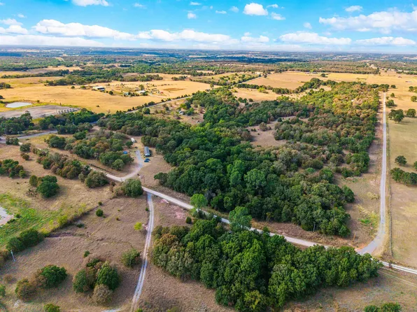 304104 E 1620th Rd, Foster, OK 73434