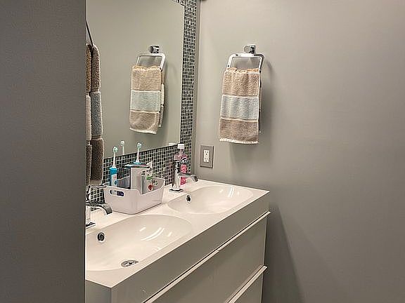 Guest bathroom