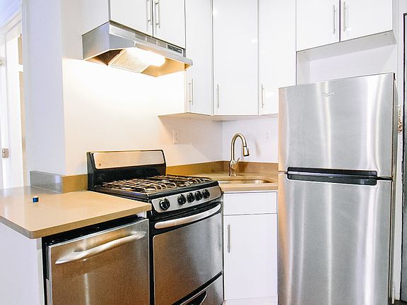 4th image of 3620 Broadway #57A